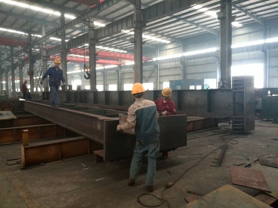 武汉市青山区重型钢结构加工厂生产基地 五金加工的专业与创新